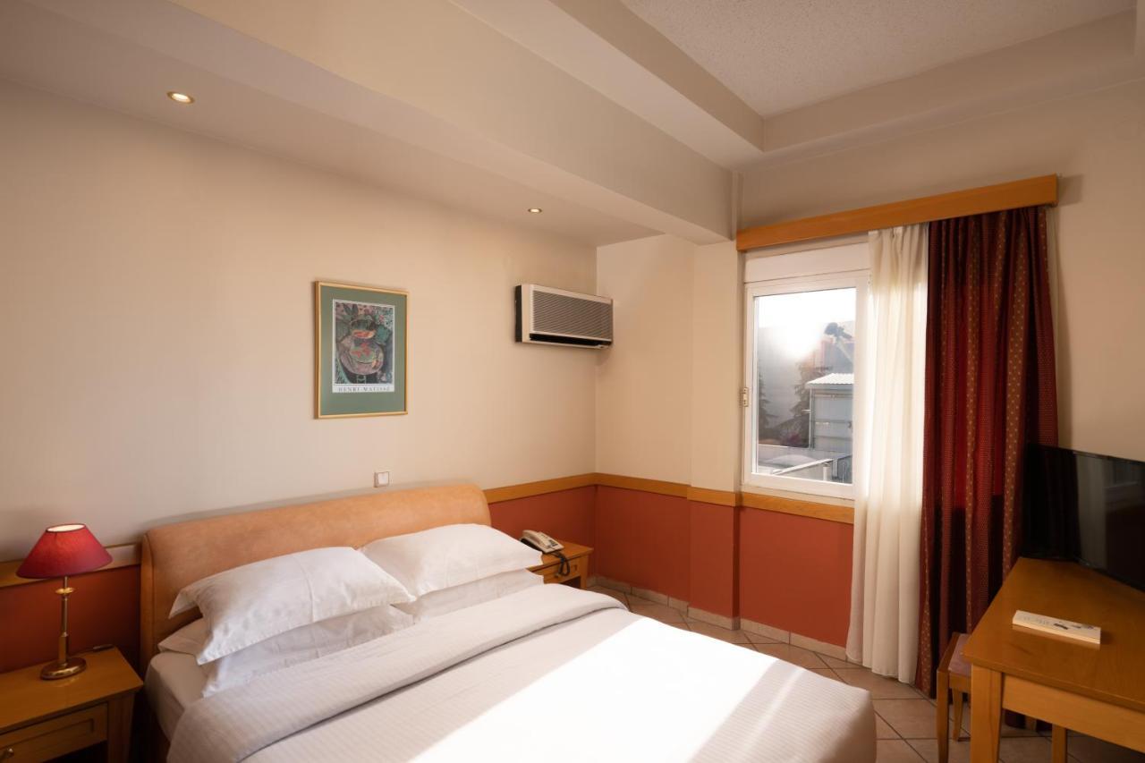 Hotel Ntinas Tríkala Екстериор снимка